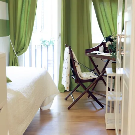 Santa Reparata 아파트 *